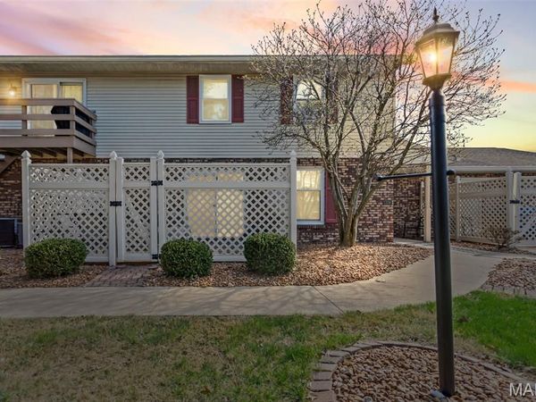 1324 Normandy Drive , Godfrey, IL 62035