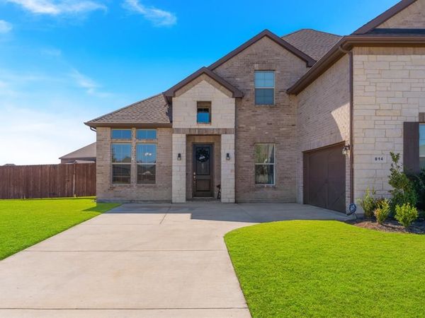 814 Hat Creek Drive , Midlothian, TX 76065