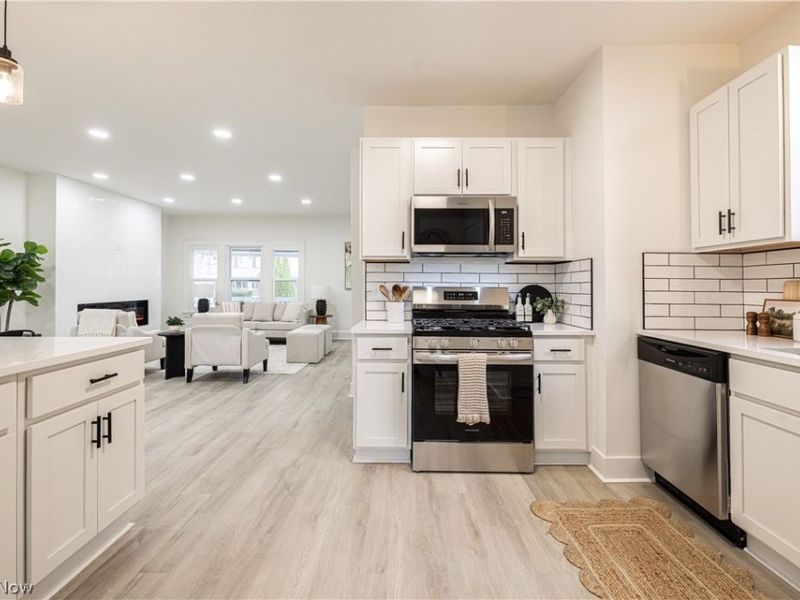 3379 Tullamore Road, Cleveland Heights, OH 44118 Photo 11