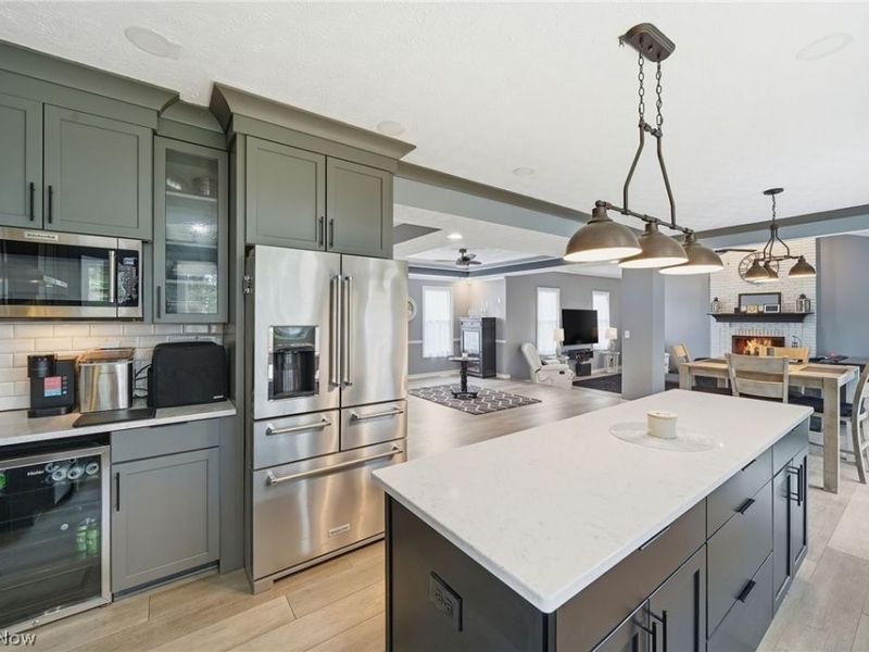 1576 Kings Arms Circle NW, Uniontown, OH 44685 Photo 12