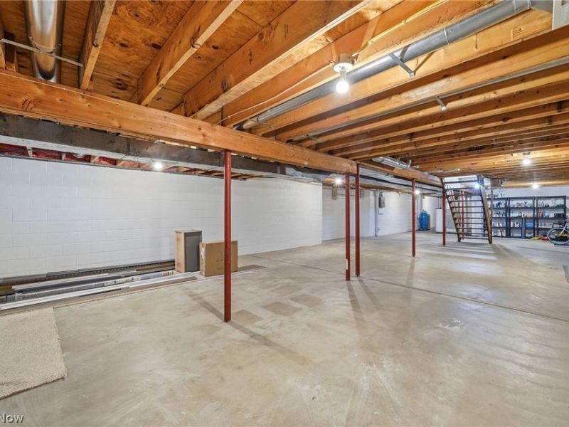 1576 Kings Arms Circle NW, Uniontown, OH 44685 Photo 34