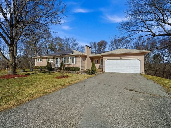 6 Brenda Dr, Millbury, MA 01527