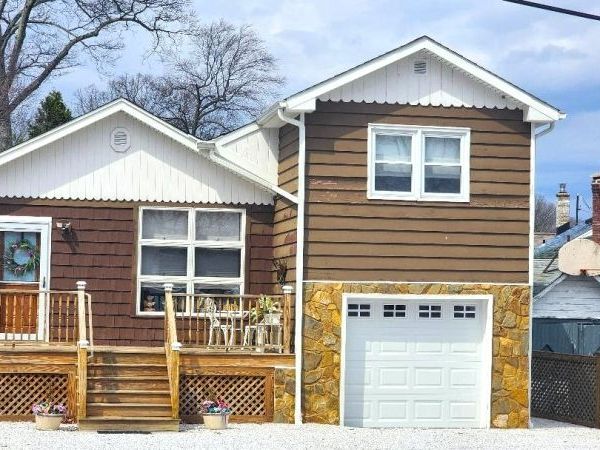 106 Maxim Dr, Hopatcong, NJ 07843