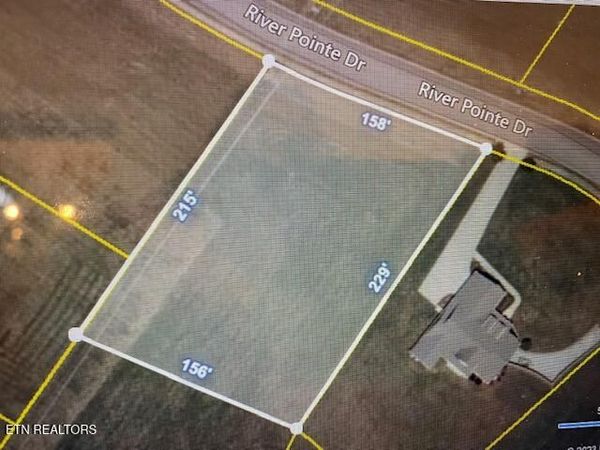 River Pointe Drive, Greeneville, TN 37743