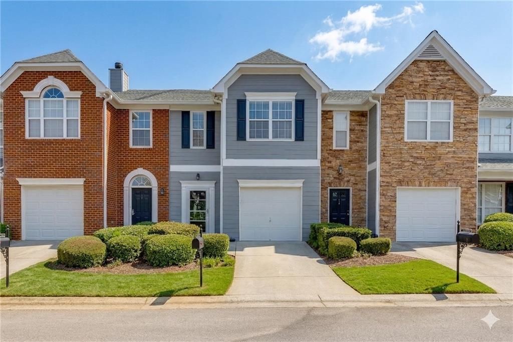 6245 Shoreview Circle, Flowery Branch, GA 30542 Main Photo