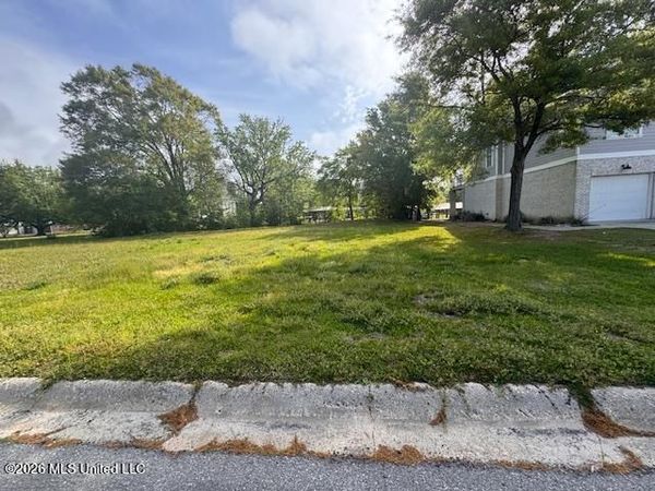 710 Enger Street, Pascagoula, MS 39581