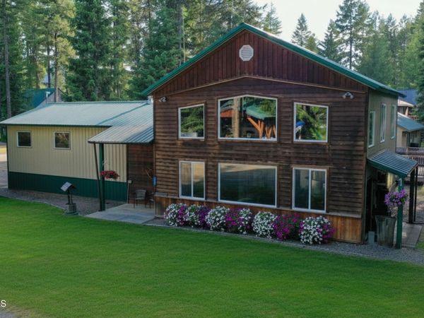 306 Scranton AVE , Coolin, ID 83821