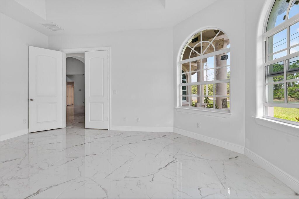 376 SW Paar Drive, Port Saint Lucie, FL 34953 Photo