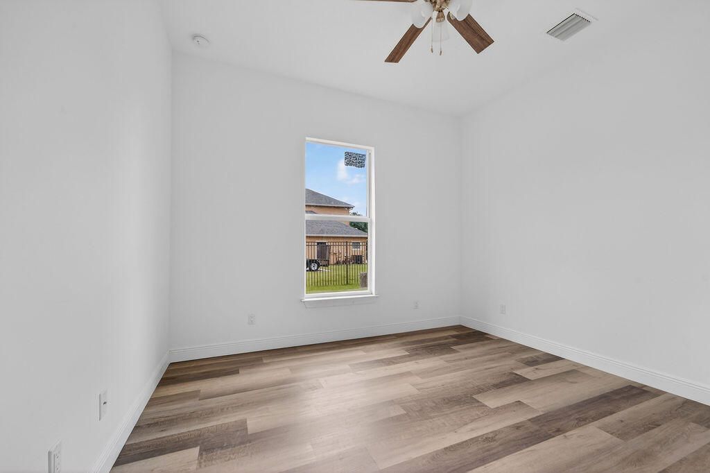 376 SW Paar Drive, Port Saint Lucie, FL 34953 Photo