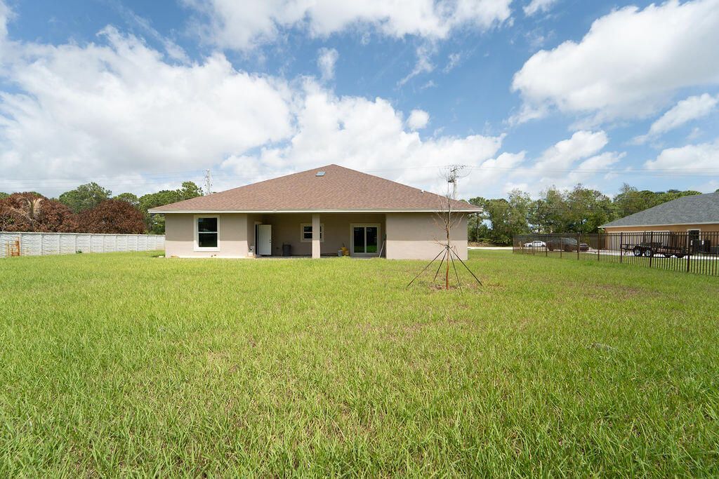 376 SW Paar Drive, Port Saint Lucie, FL 34953 Photo