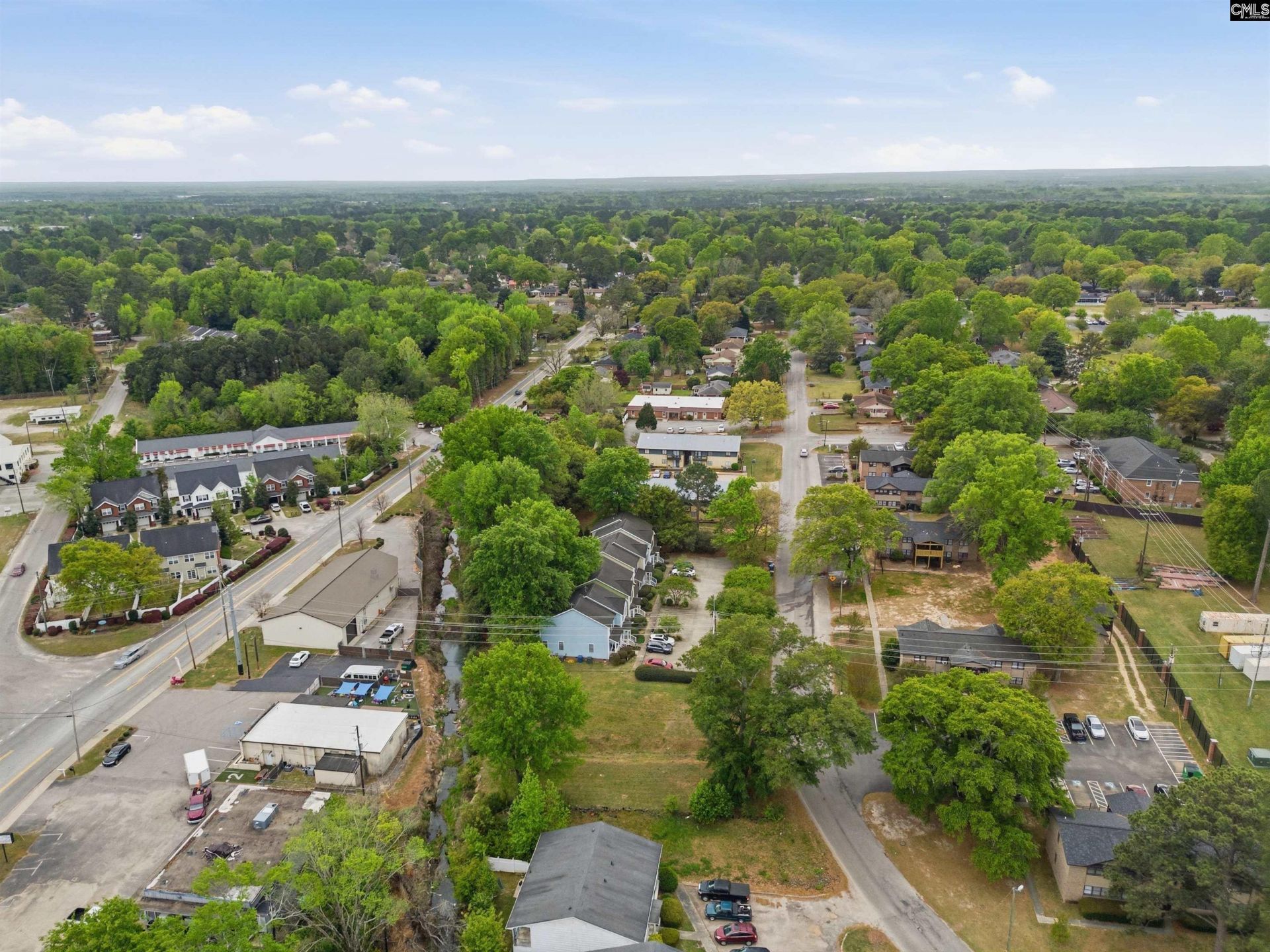 E/s Byron Road Photo 10