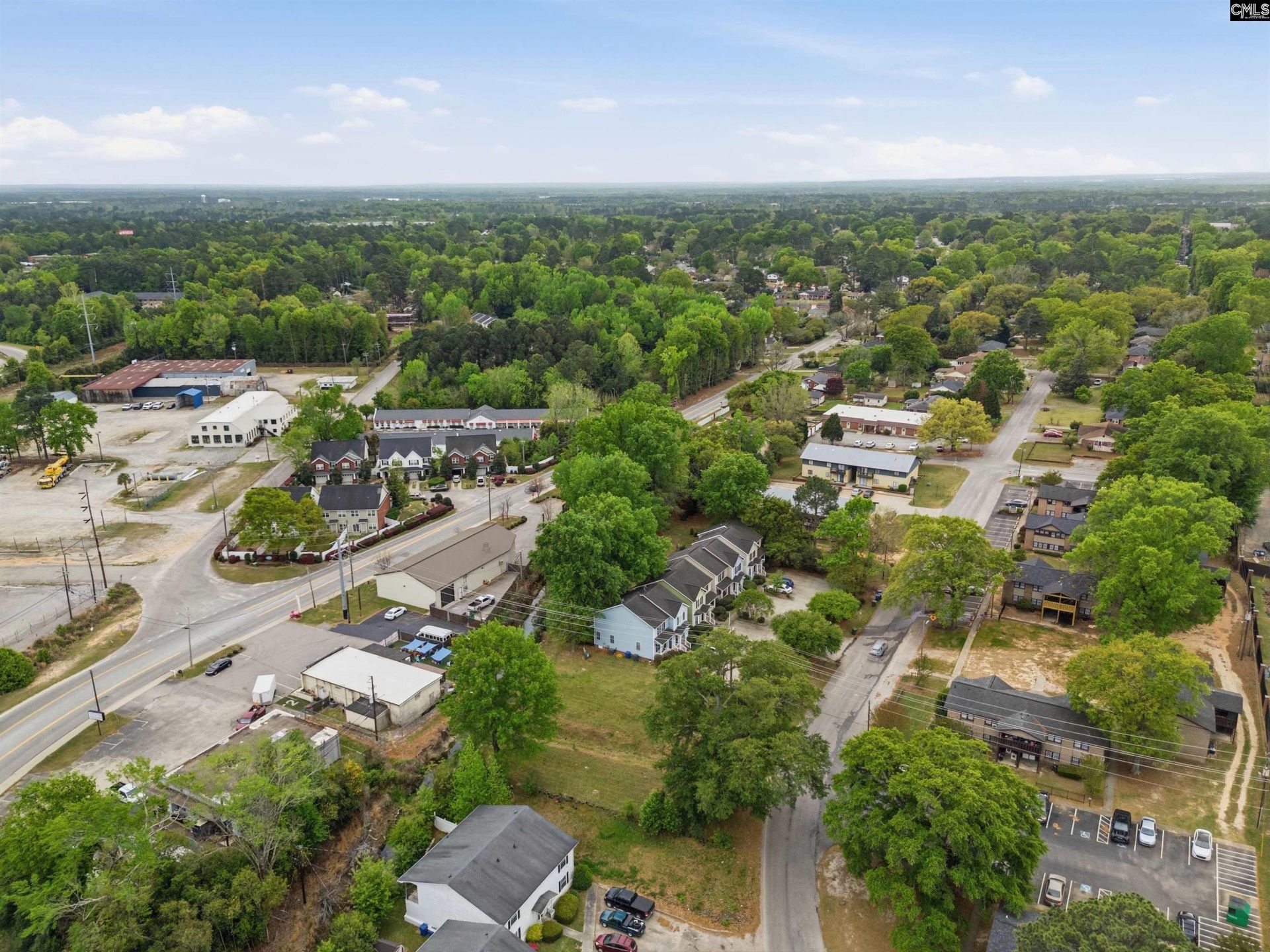 E/s Byron Road Photo 11