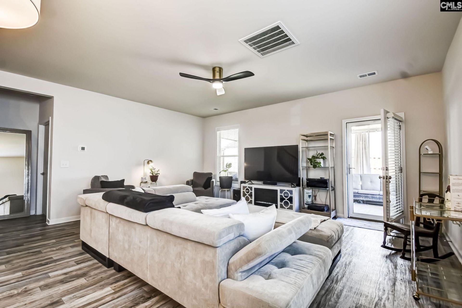 158 Summer Orchard Drive  Photo 9