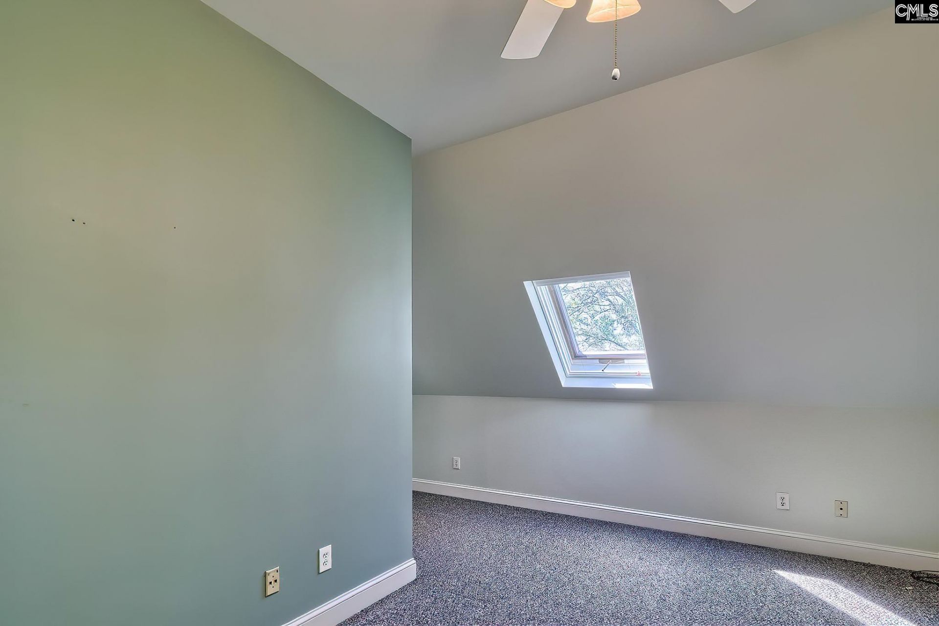 79 Drayton Court Photo 32