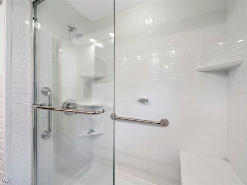 6208 Dora Boulevard, Independence, OH 44131 Photo 27