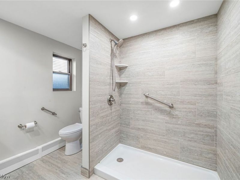 6208 Dora Boulevard, Independence, OH 44131 Photo 34