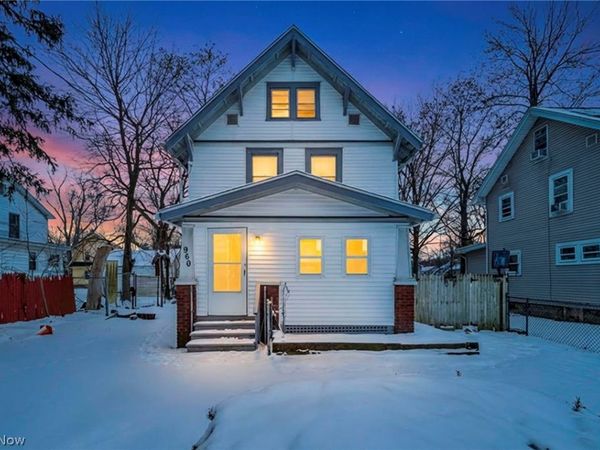960 Whittier Avenue , Akron, OH 44320