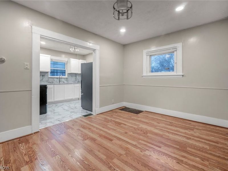 960 Whittier Avenue, Akron, OH 44320 Photo 13