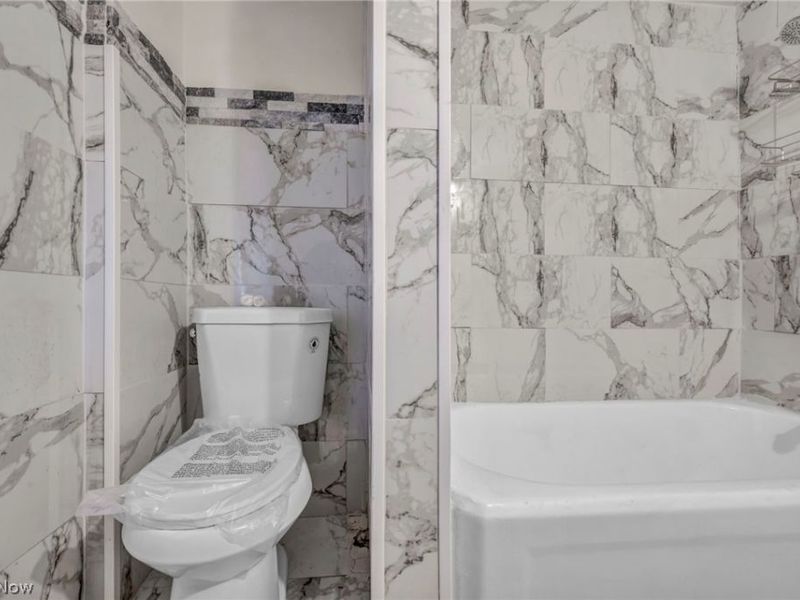 960 Whittier Avenue, Akron, OH 44320 Photo 26