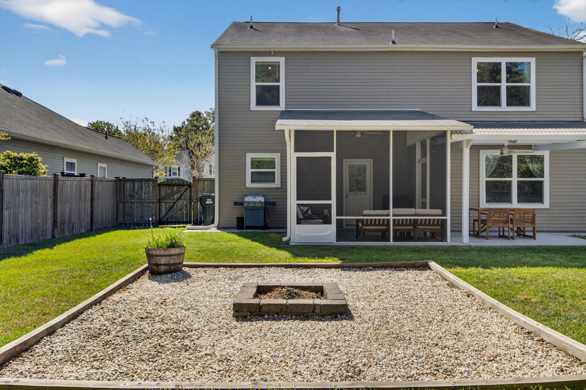 1903 Toland Court Photo 44