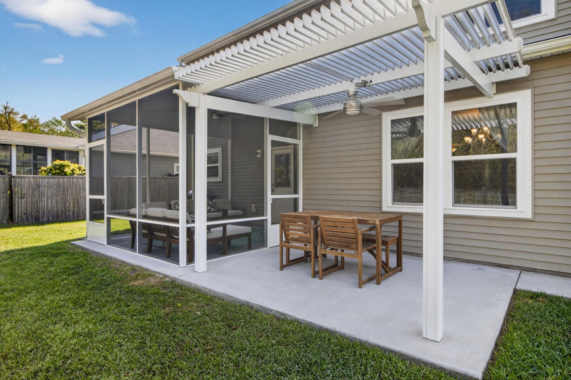 1903 Toland Court Photo 5