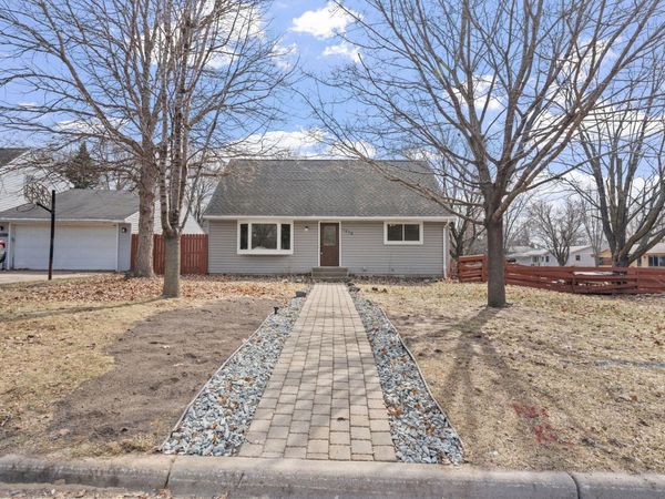2476 Ridge Lane, Mounds View, MN 55112