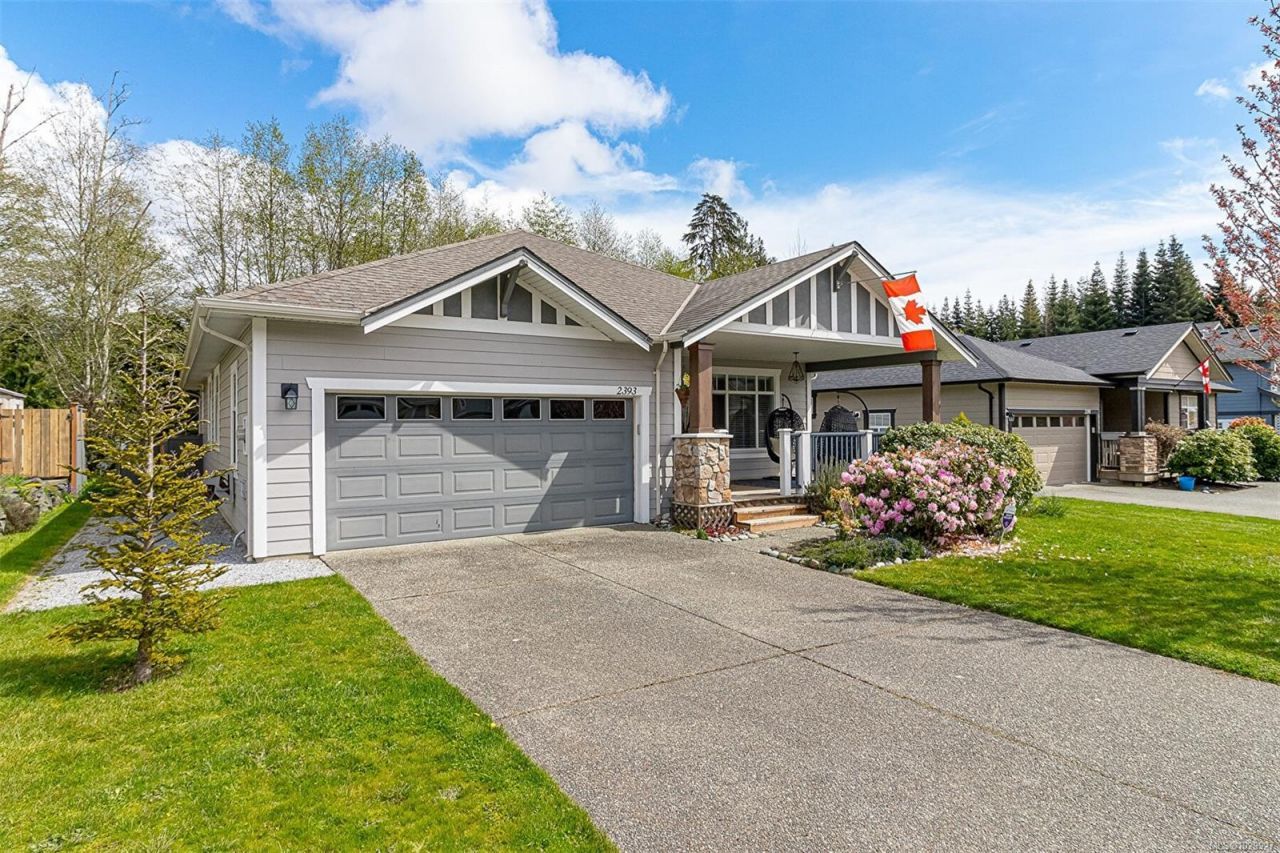 2393 Poplar Dr Sooke, BC V9Z 0Y5