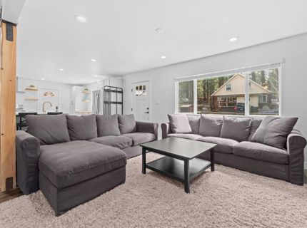 2581 Armstrong Avenue, South Lake Tahoe, CA 96150 Photo