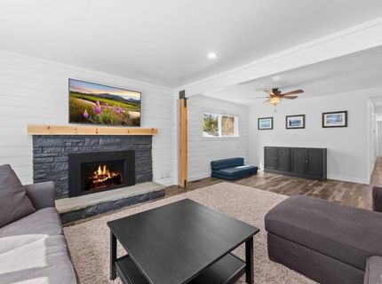 2581 Armstrong Avenue, South Lake Tahoe, CA 96150 Photo