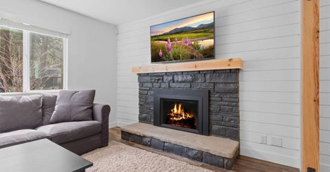 2581 Armstrong Avenue, South Lake Tahoe, CA 96150 Photo