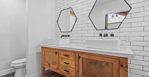 2581 Armstrong Avenue, South Lake Tahoe, CA 96150 Photo