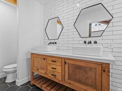 2581 Armstrong Avenue, South Lake Tahoe, CA 96150 Photo