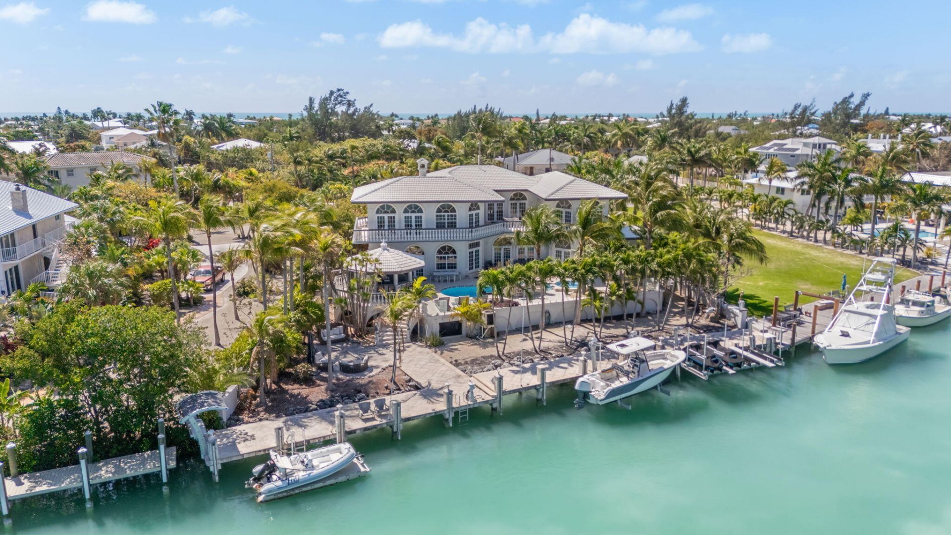 152 N Indies Drive, Duck, FL 33050 Photo