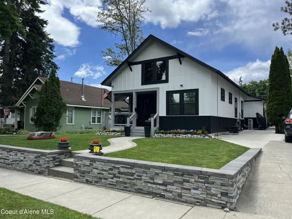715 N Government Way , Coeur d'Alene, ID 83814