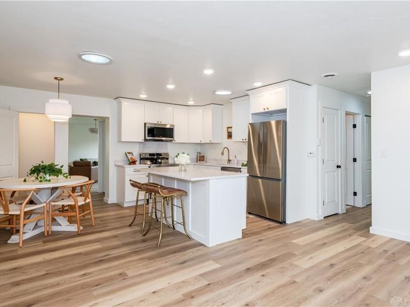 1731 Navajo Drive, Xenia, OH 45385 Photo 5