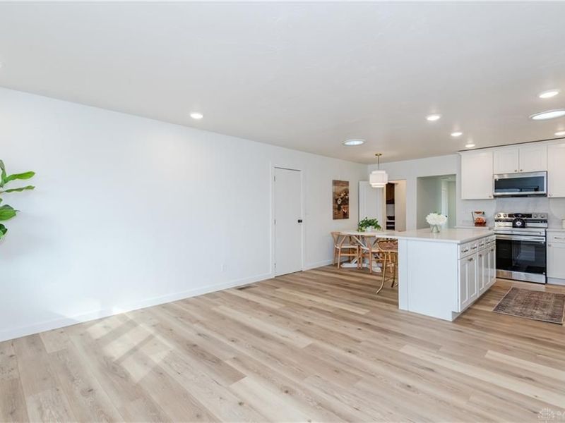 1731 Navajo Drive, Xenia, OH 45385 Photo 7