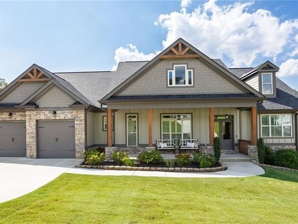 61 Roberson Drive , Cartersville, GA 30121