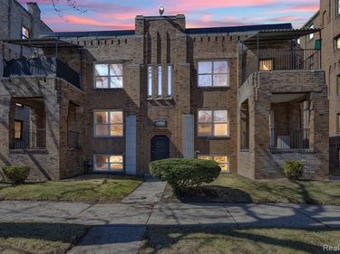 17701 Manderson Rd , Detroit, MI 48203