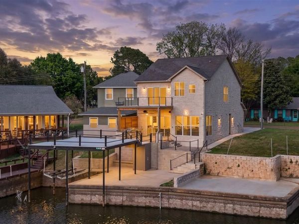 131 Hilltop Drive, Trinidad, TX 75163
