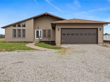 36220 Neff Road, Grafton, OH 44044