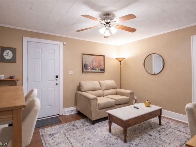 296 Cole Avenue, Akron, OH 44301 Photo 4