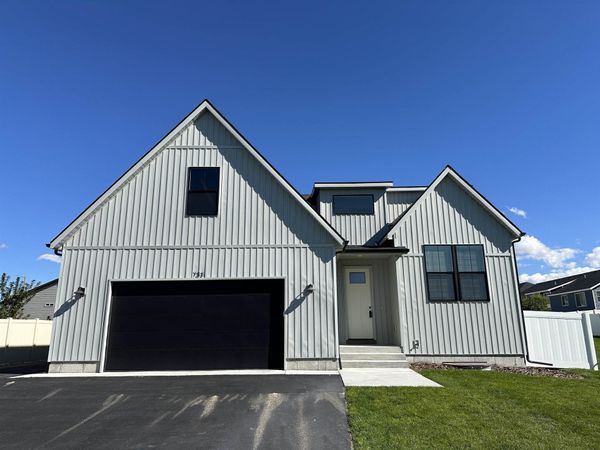 733 RUSTIC ROAD, Pocatello, ID 83201