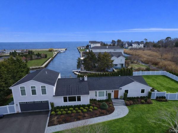 18 Matilda Court, Bayport, NY 11705