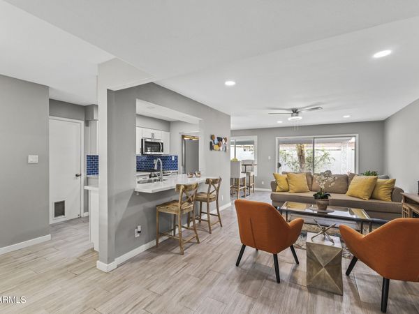 7714 E CHAPARRAL Road, Scottsdale, AZ 85250