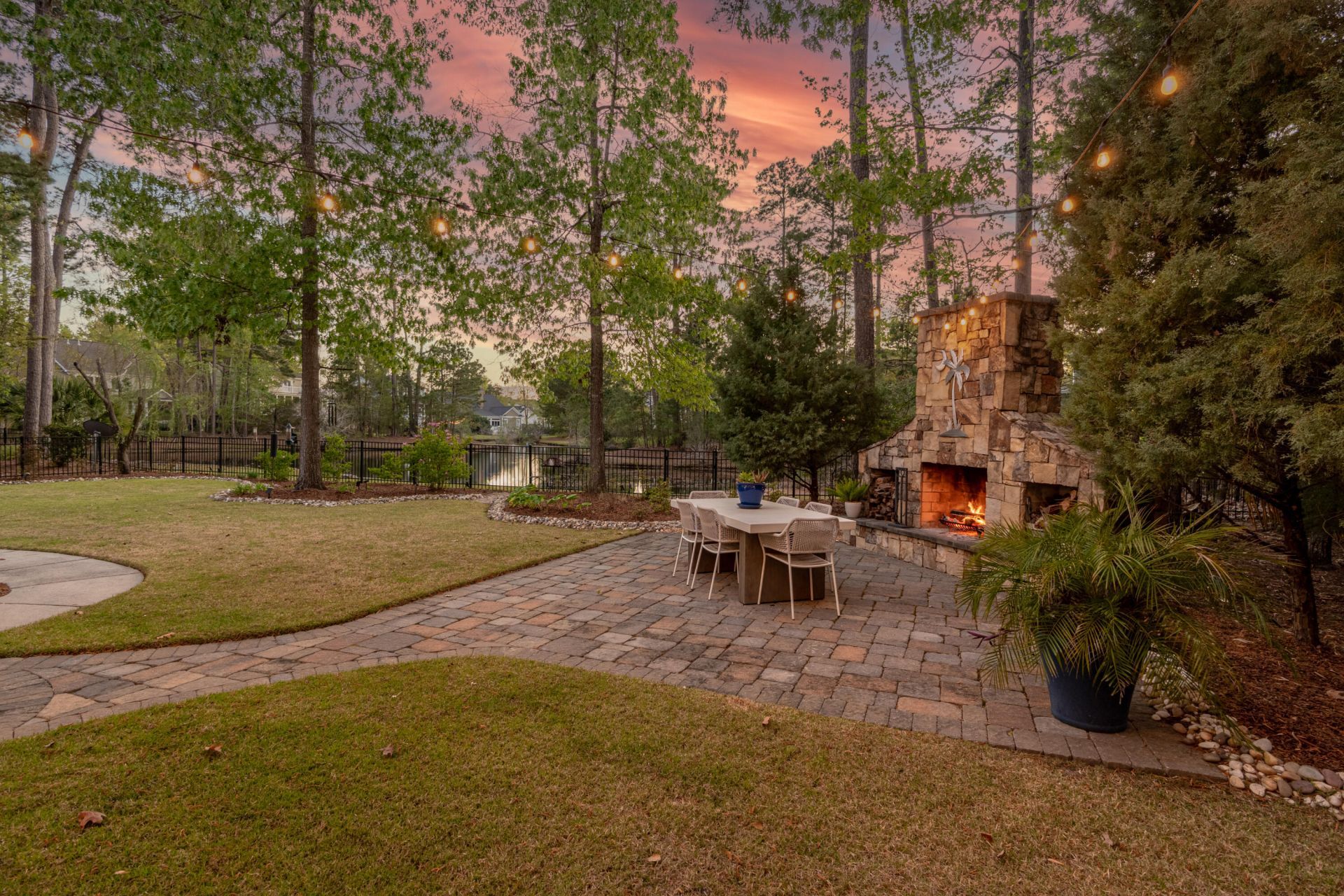 2120 Malcolm Road Photo 4