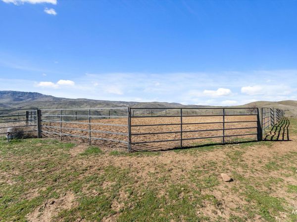 11555 Liberty Rd, Sweet, ID 83670