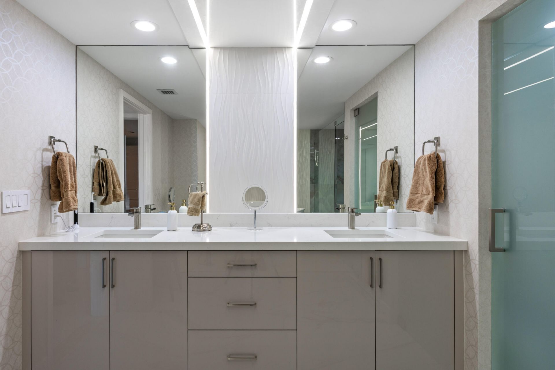 3101 S Ocean Drive, Unit 901, Hollywood, FL 33019 Photo