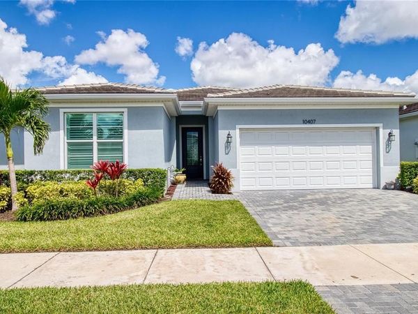 10407 SW Aquila Way, Port St. Lucie, FL 34987