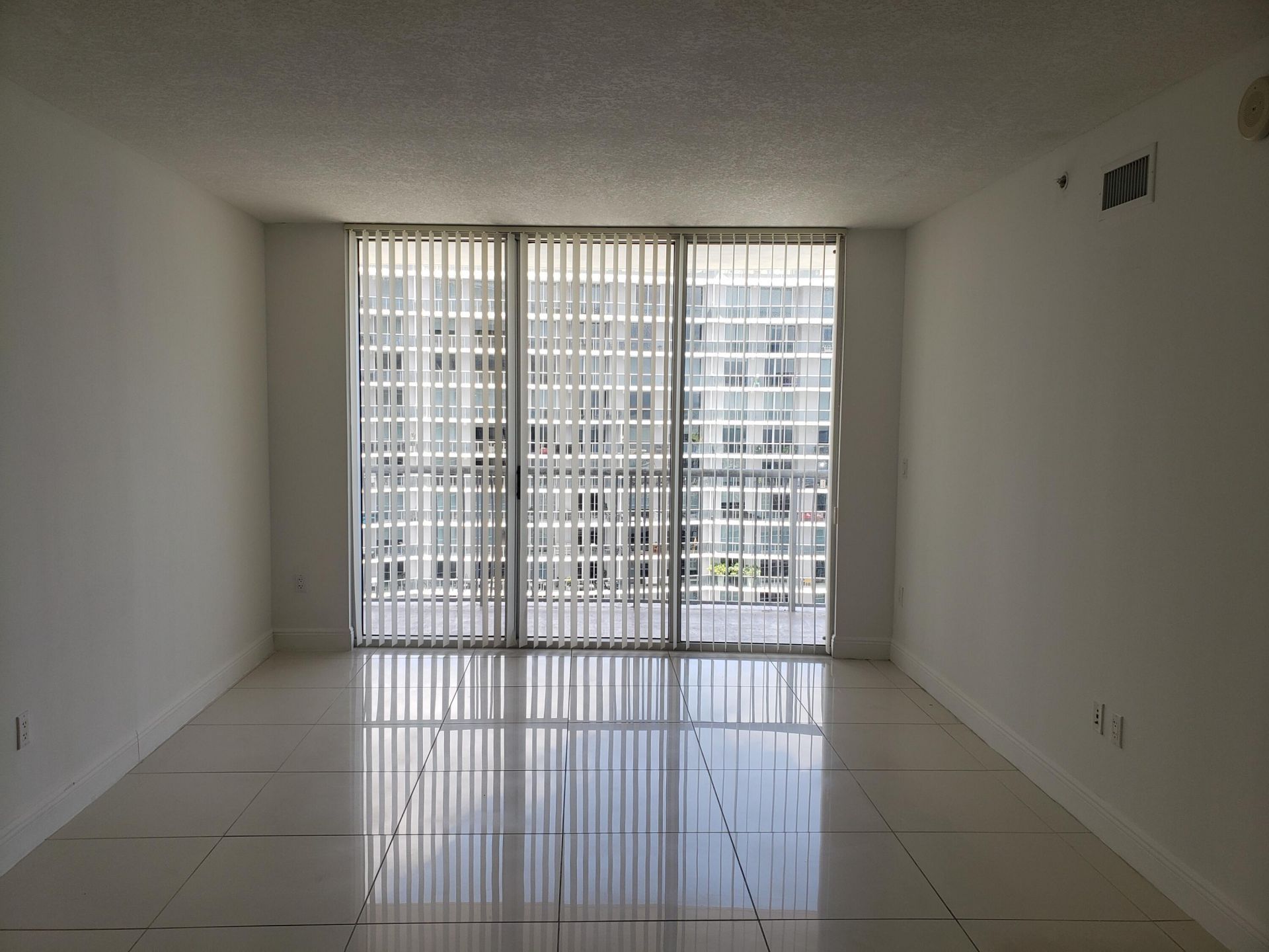 1750 N Bayshore Drive, Unit 5205, Miami, FL 33132 Photo