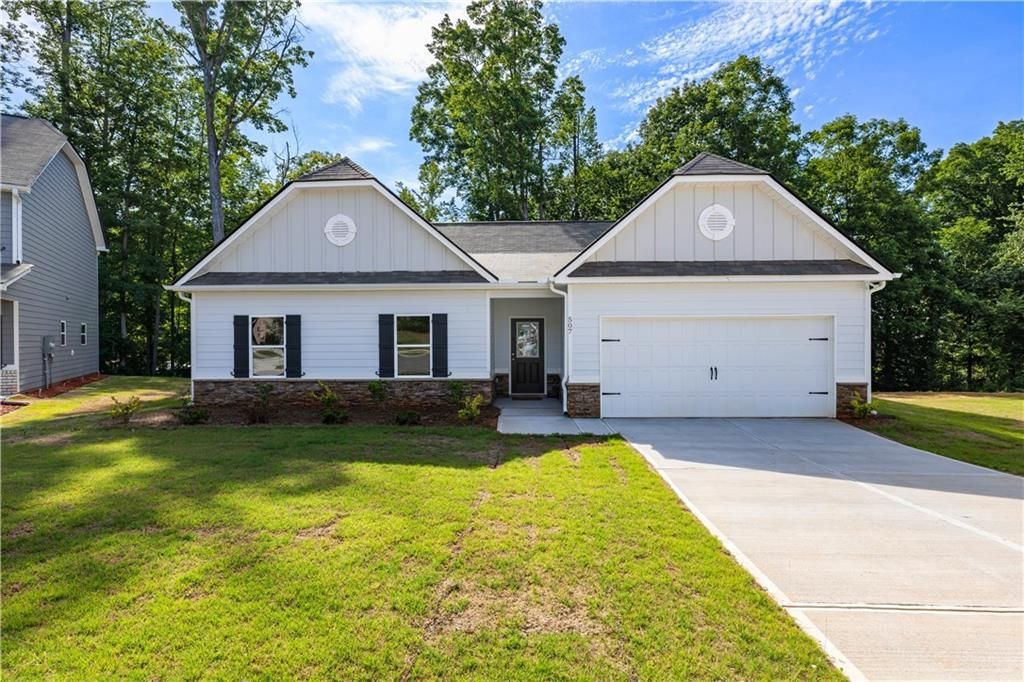 507 Charleston Place, Villa Rica, GA 30180 Main Photo